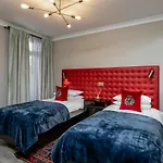 Relax In Super Size Copper Tub - 2 Bedroom Villa