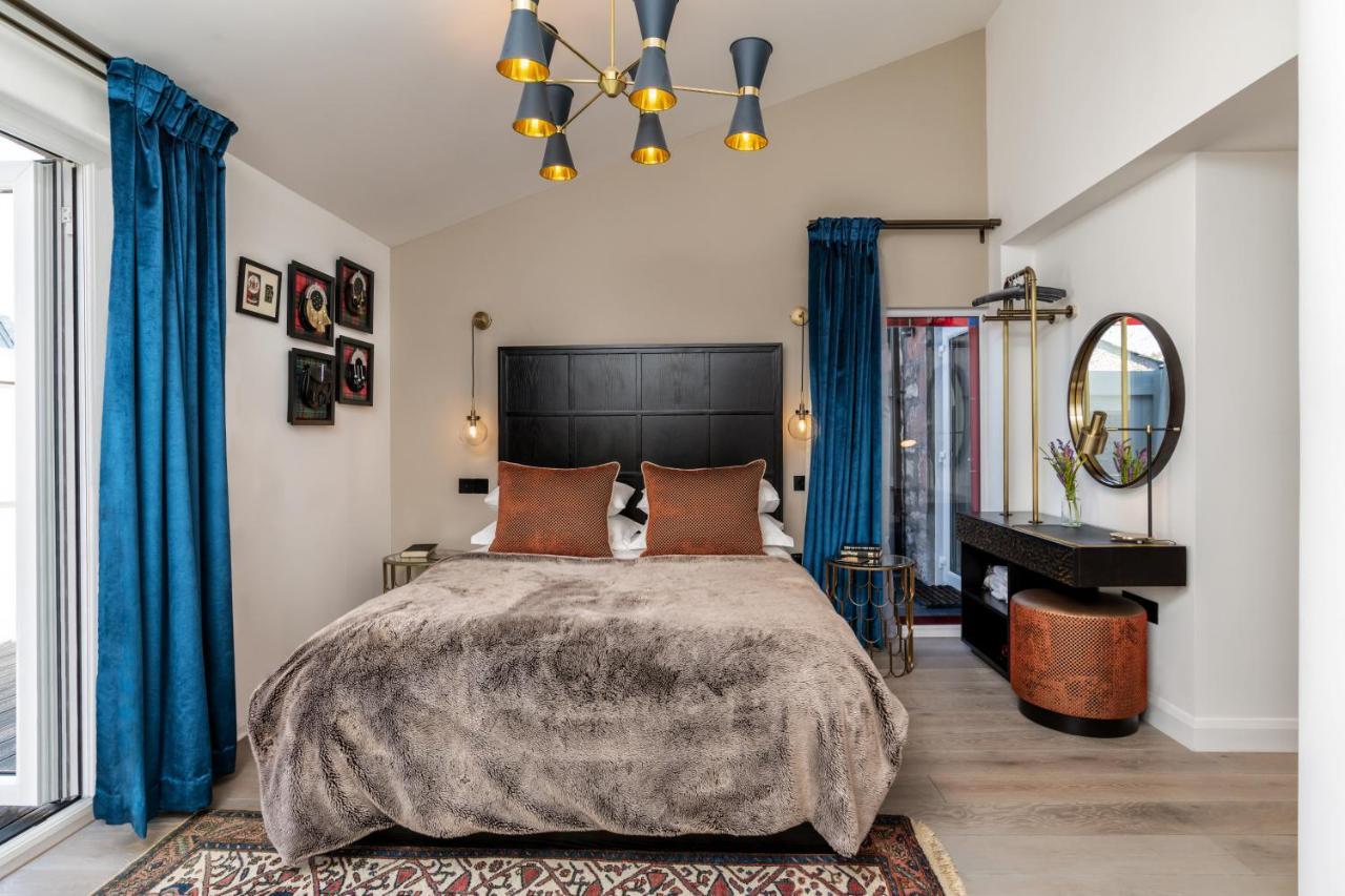 Apartment Relax In Super Size Copper Tub - 2 Bedroom Inverness
